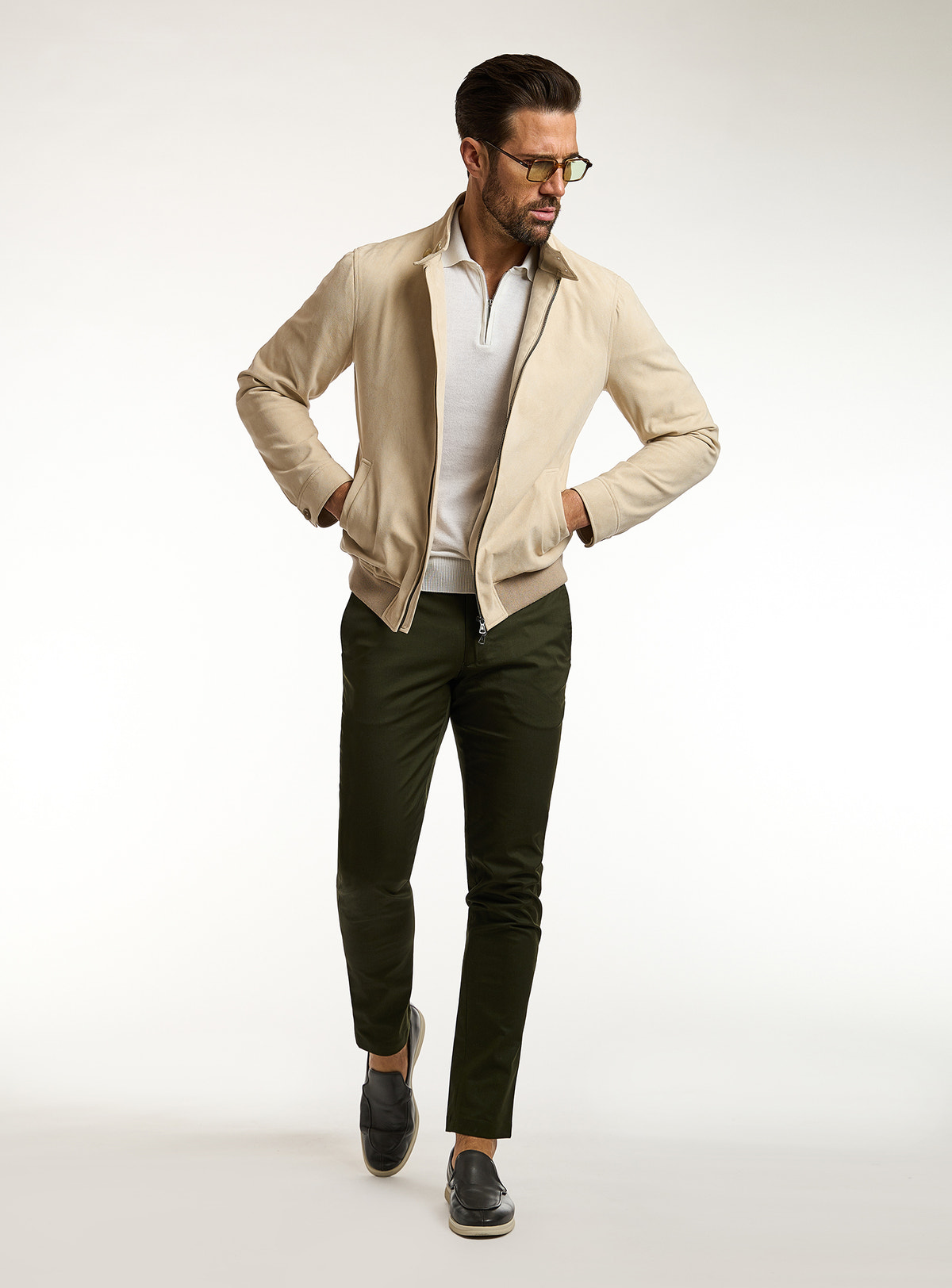 Consiglieri: green chinos with a cream jacket and ivory polo