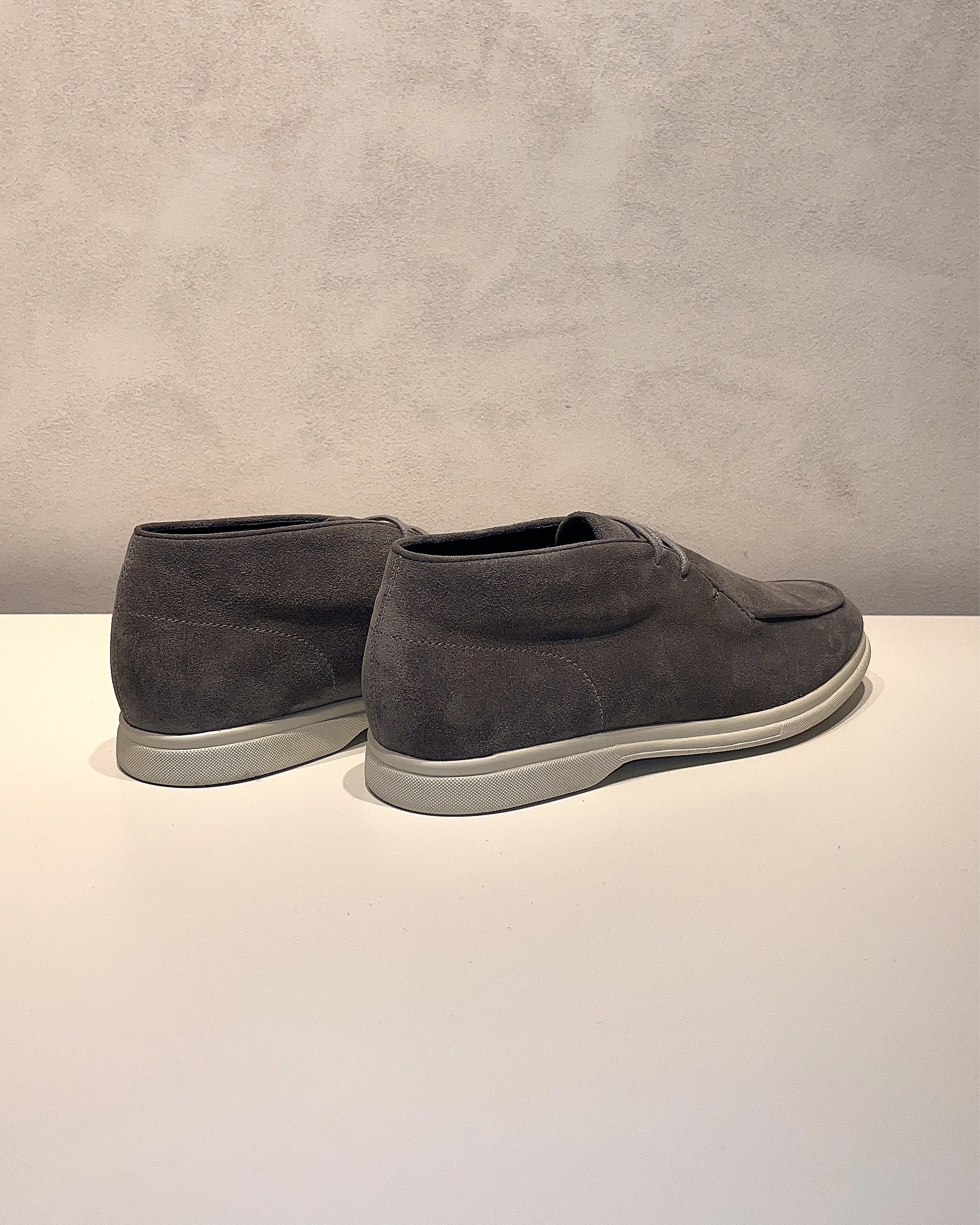 Stone Grey Elegance Mid Top City