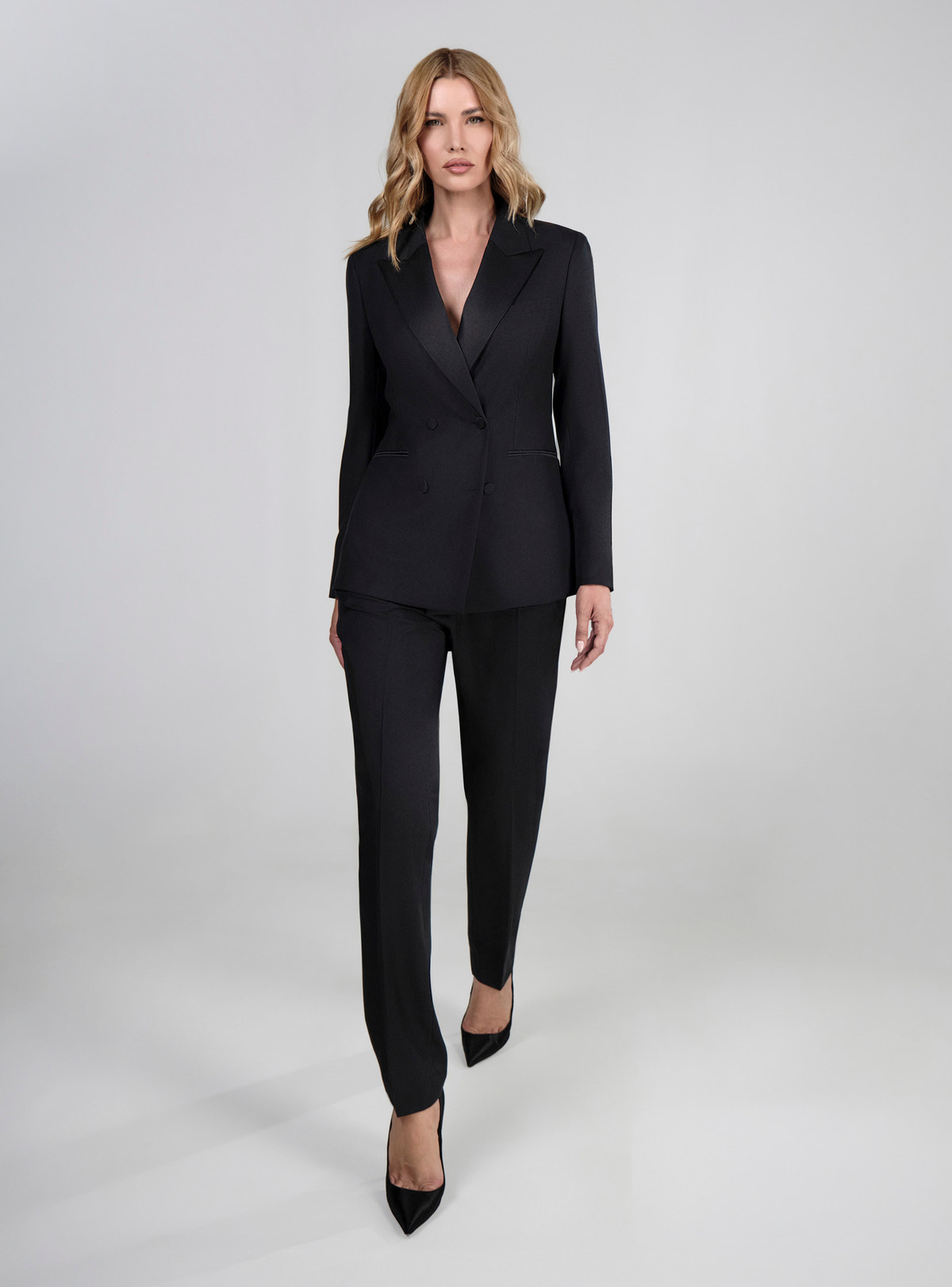 Black Consiglieri DONNA women's tuxedo with lustrous lapels and tapered trousers