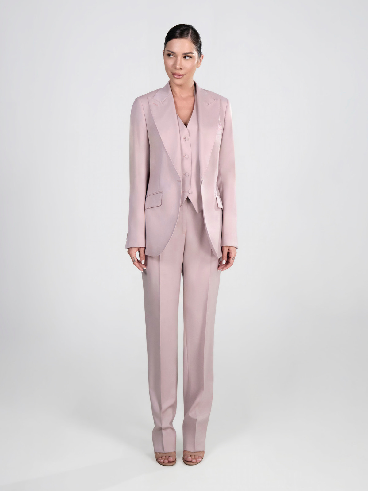 Blush pink Consiglieri DONNA women's suit with a matching blazer, waistcoat and trousers