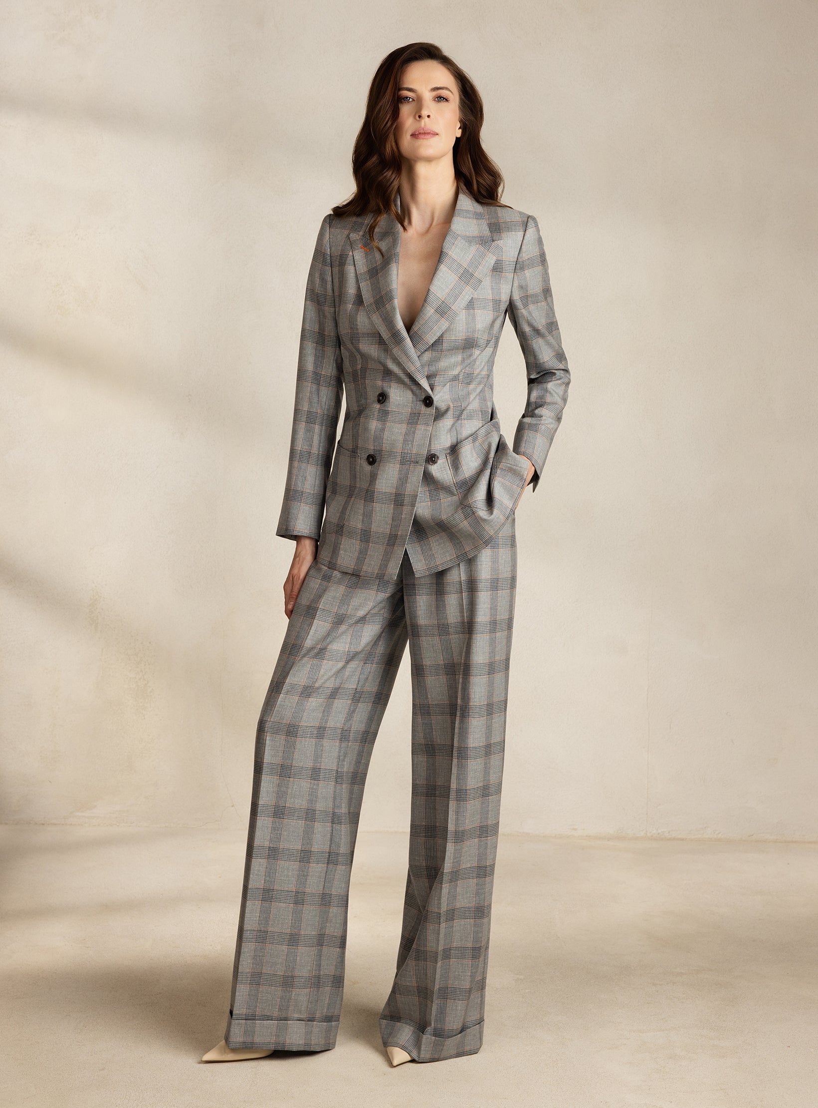 BEAULIEU SUIT