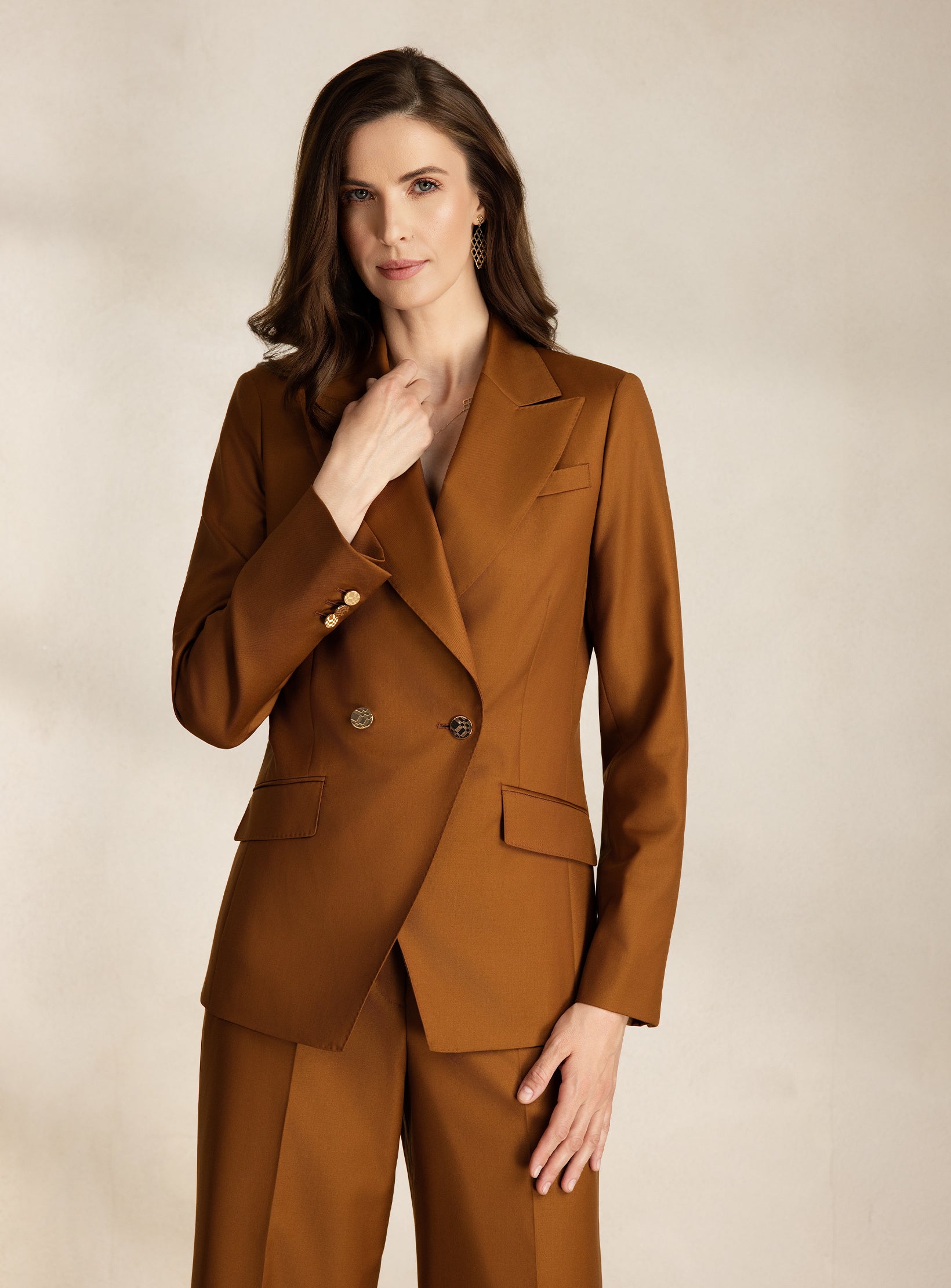 CLUTCH SUIT
