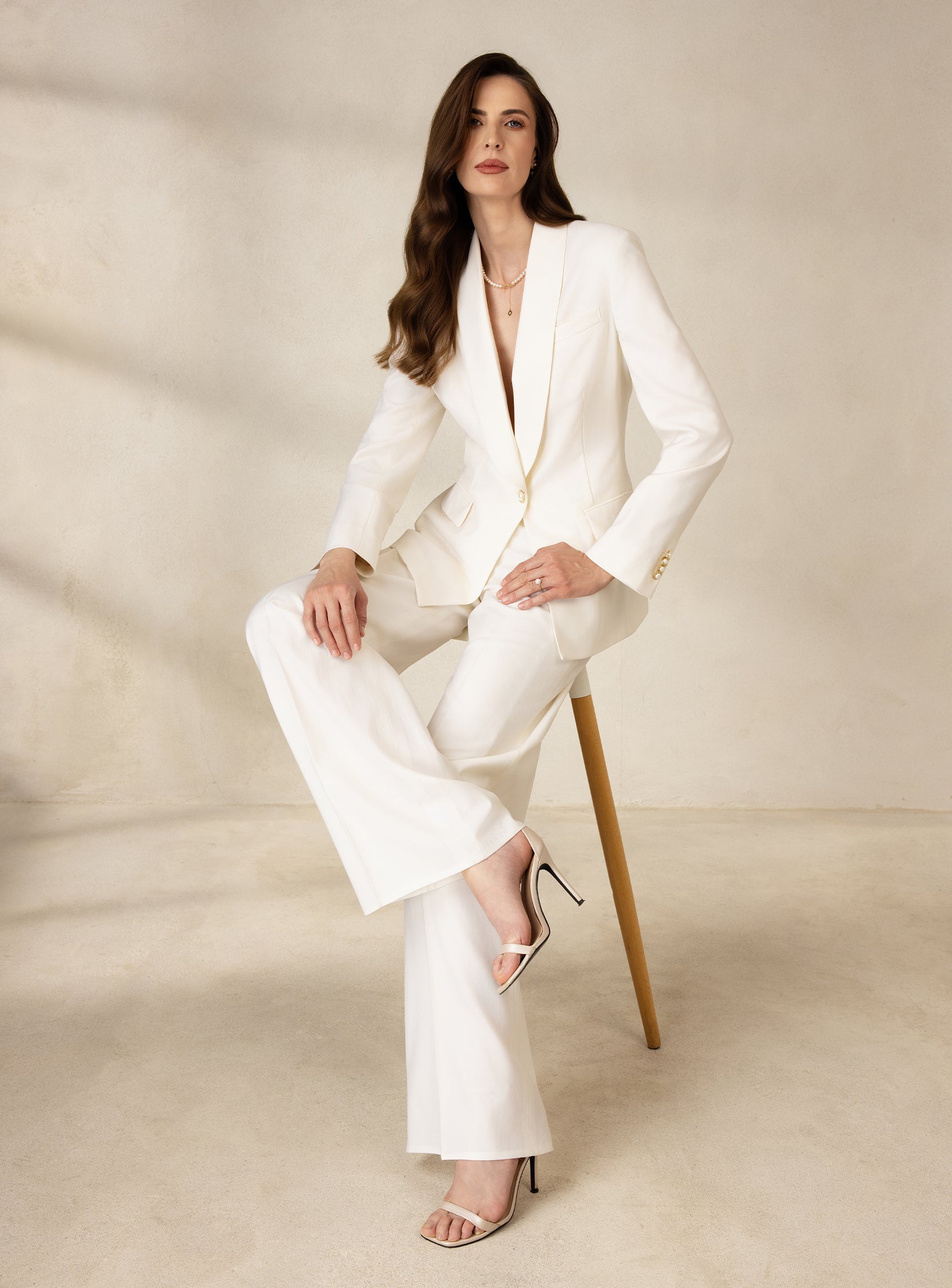 LA CROISETTE IVORY SUIT