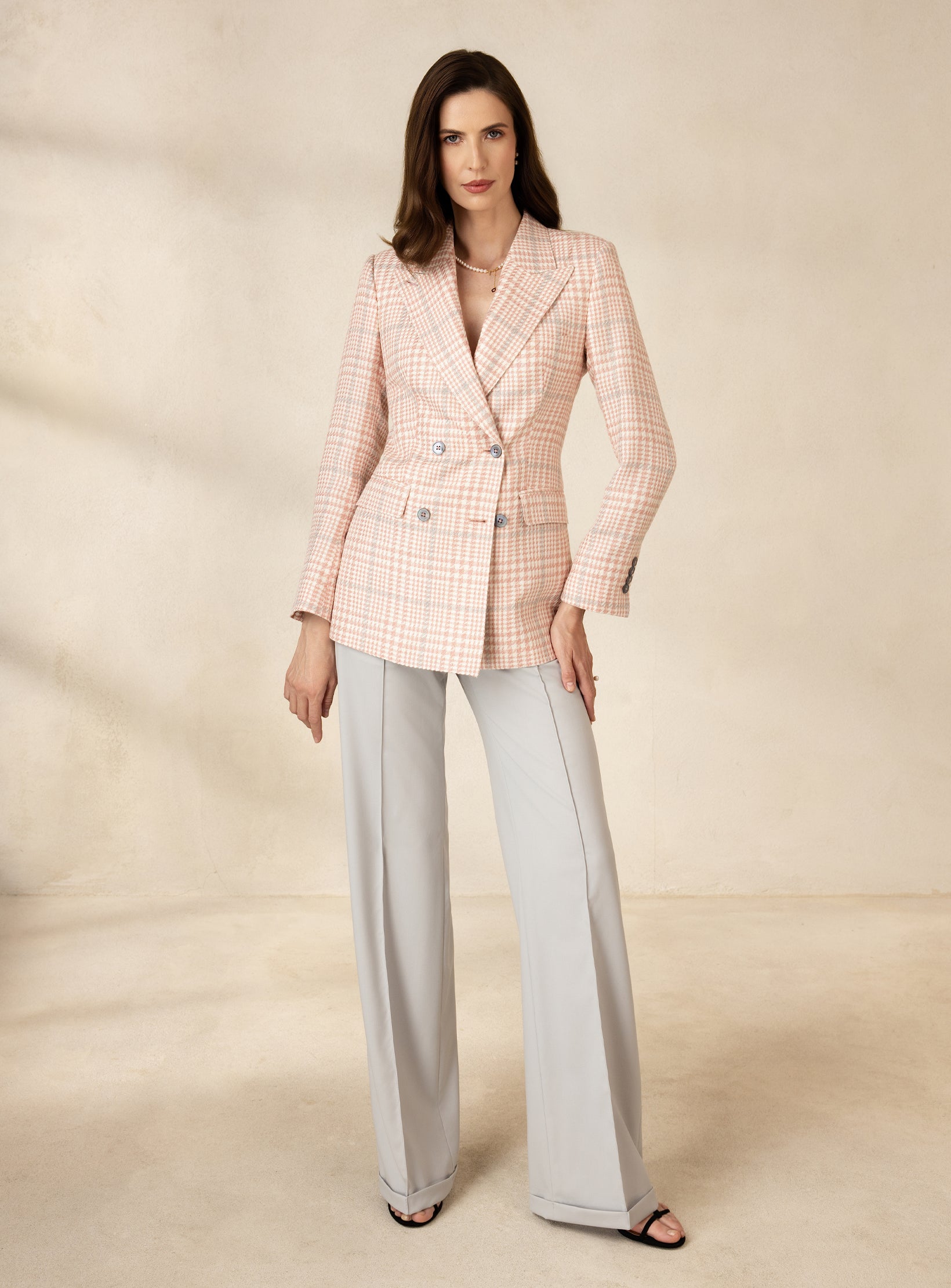 ROSÉ RIVIERA OUTFIT