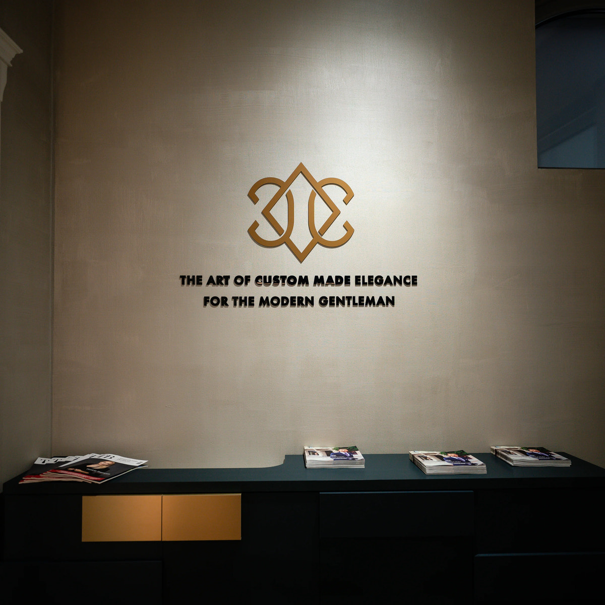 The Consiglieri monogram above the display console.
