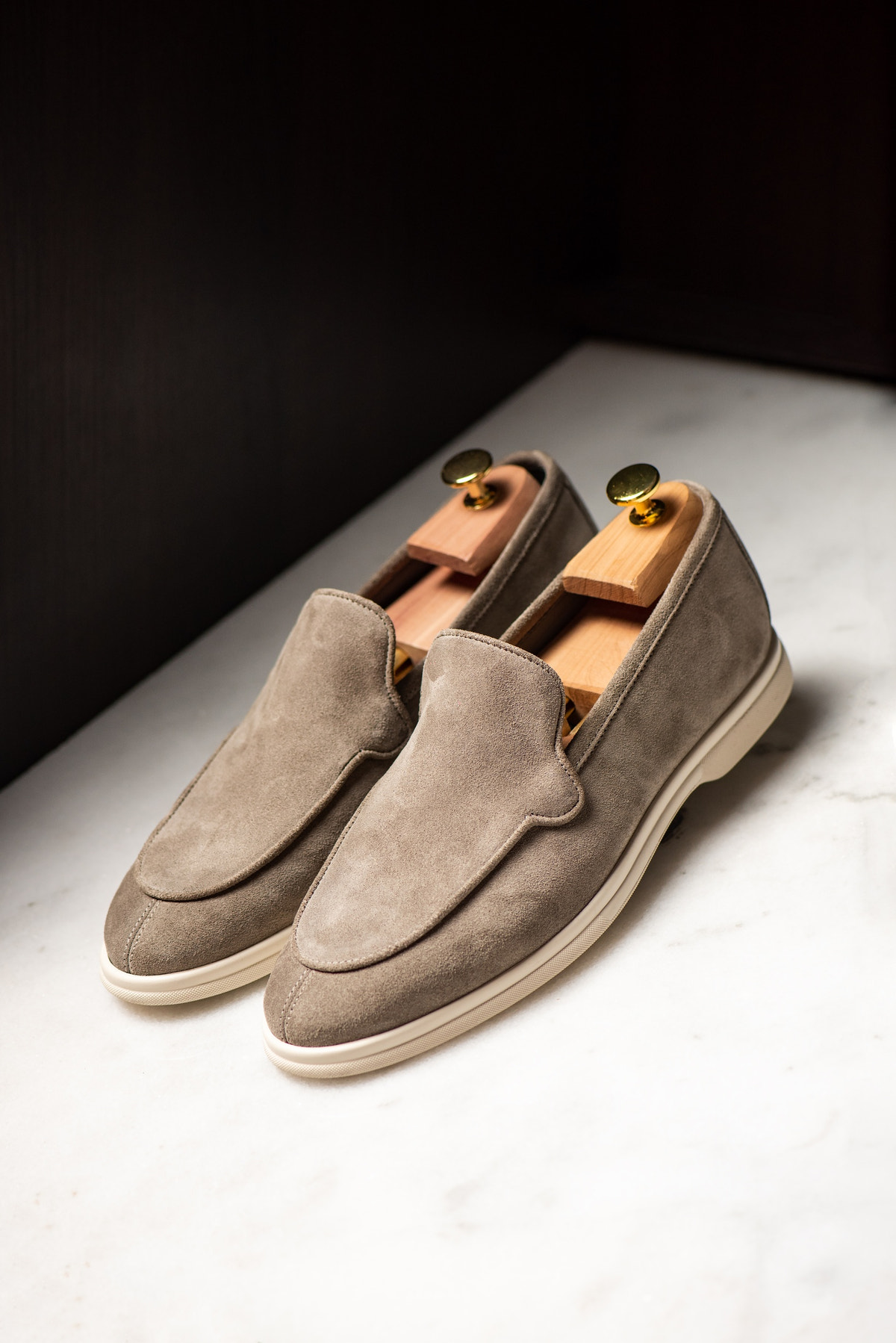 Consiglieri: light grey loafers with a velvety texture and pale soles