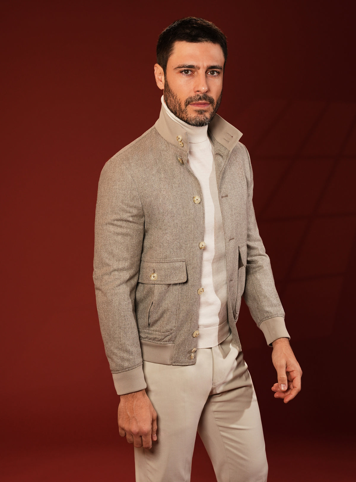 Grey-beige Consiglieri jacket with a raised collar and flap pockets
