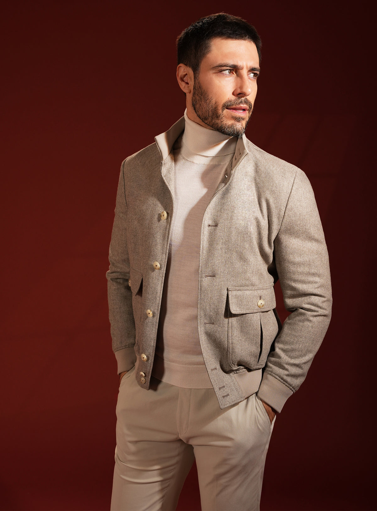 Grey-beige Consiglieri jacket with a raised collar and flap pockets