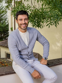 Consiglieri: light grey button-front cardigan with ivory trousers