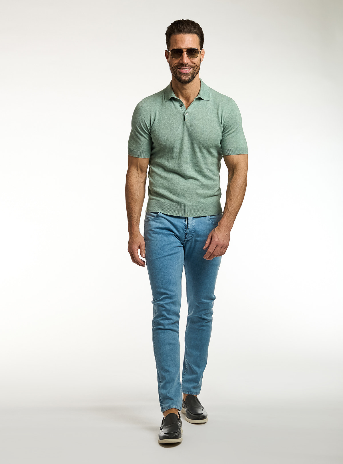 Consiglieri: sage green short-sleeved polo with blue jeans