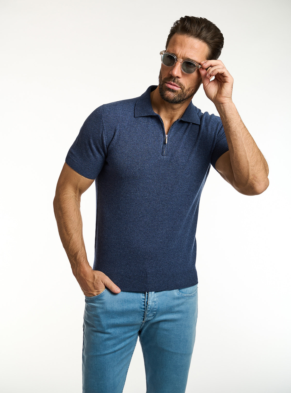 Consiglieri: navy short-sleeved polo with blue jeans