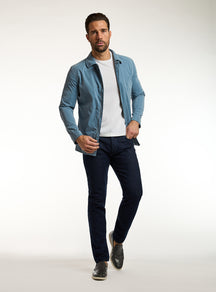 Consiglieri: navy jeans with a blue jacket and white T-shirt