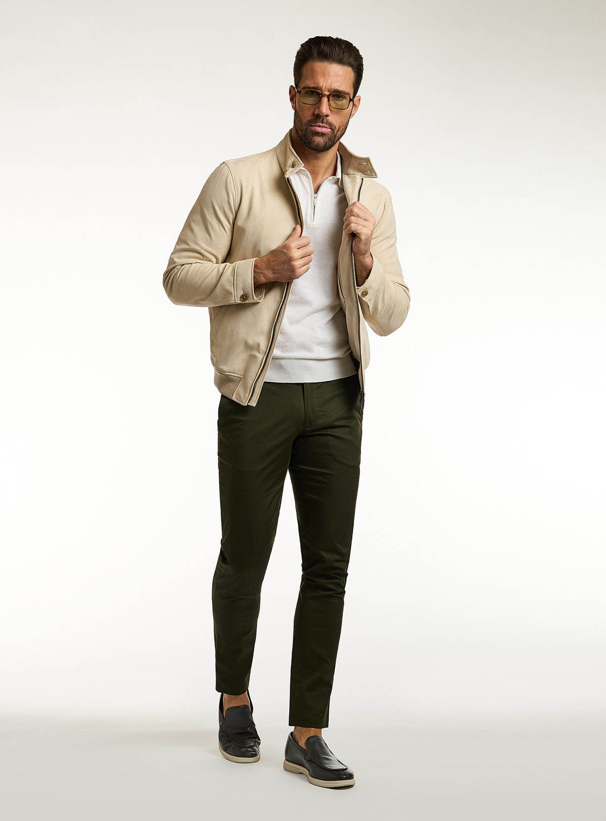 Consiglieri: green chinos with a cream jacket and ivory polo