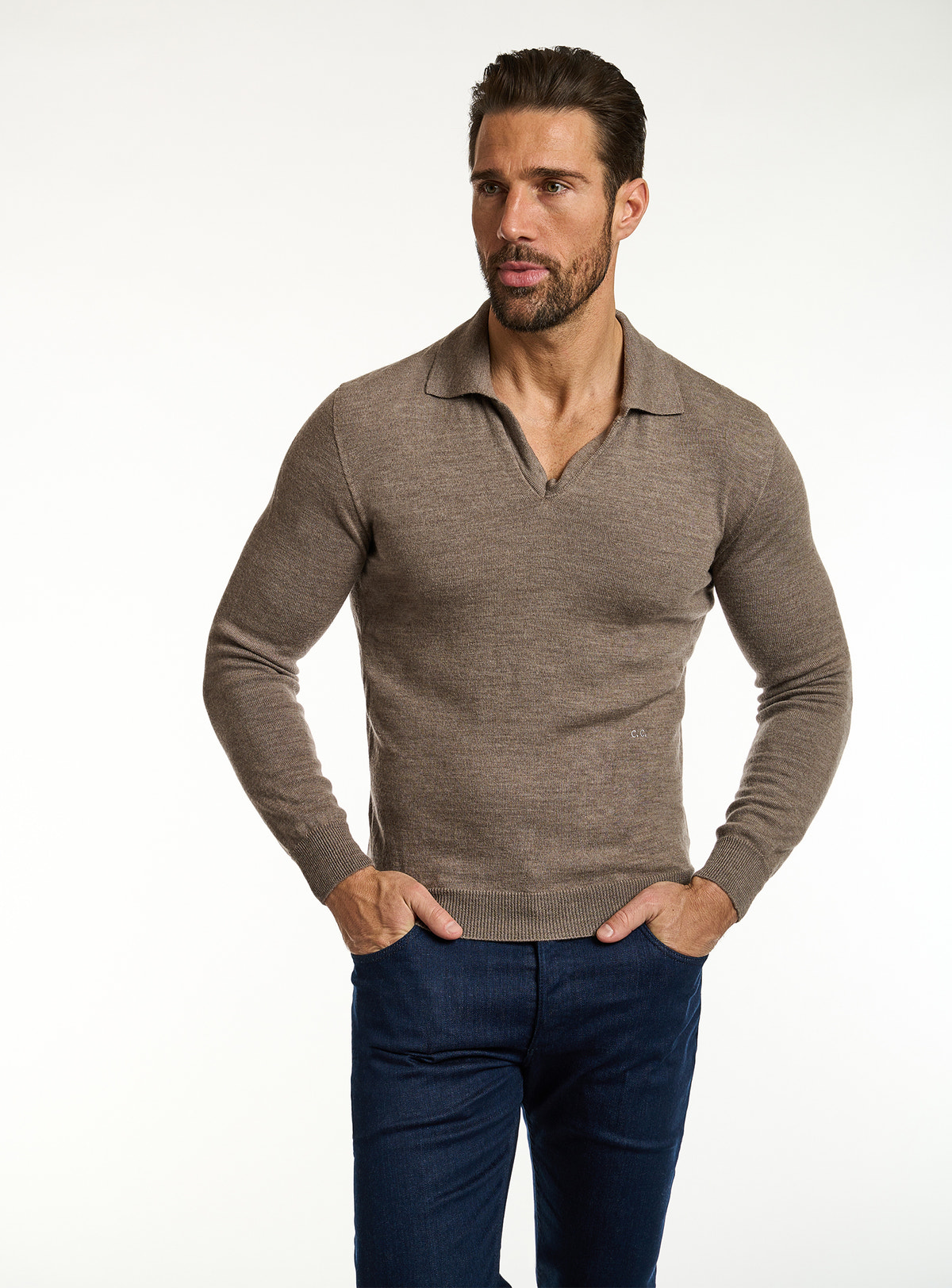 Consiglieri: taupe polo-collar sweater with navy trousers