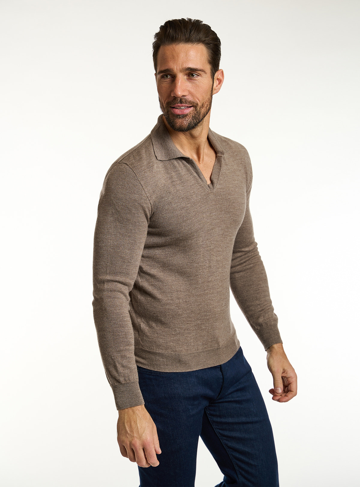 Consiglieri: taupe polo-collar sweater with navy trousers