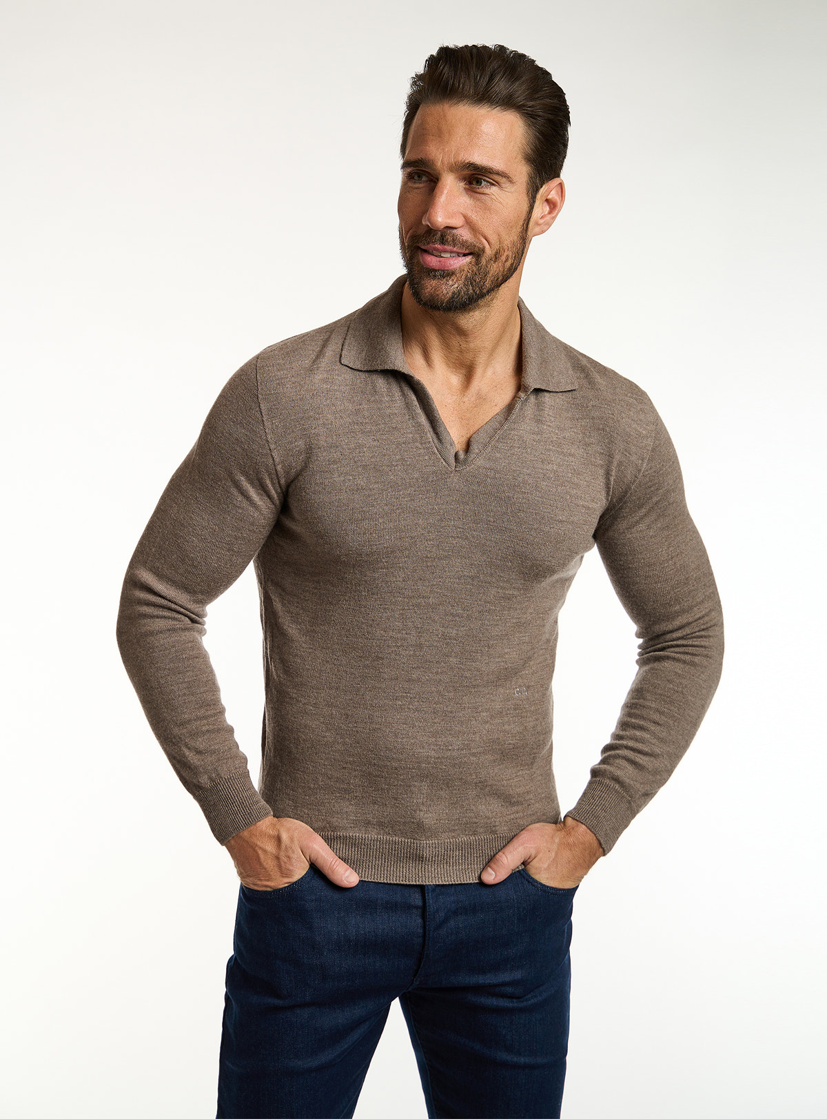 Consiglieri: taupe polo-collar sweater with navy trousers