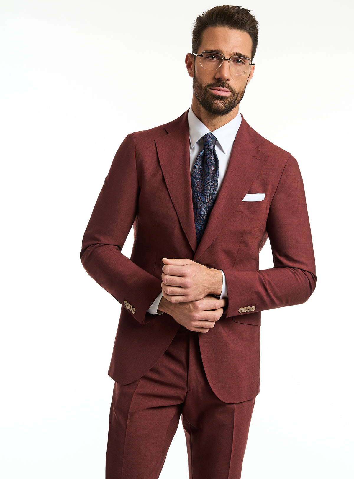 Consiglieri Napoli Luxury: burgundy suit with a white shirt and dark tie