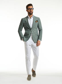Consiglieri Torino Chic: sage green jacket with a white shirt and white trousers