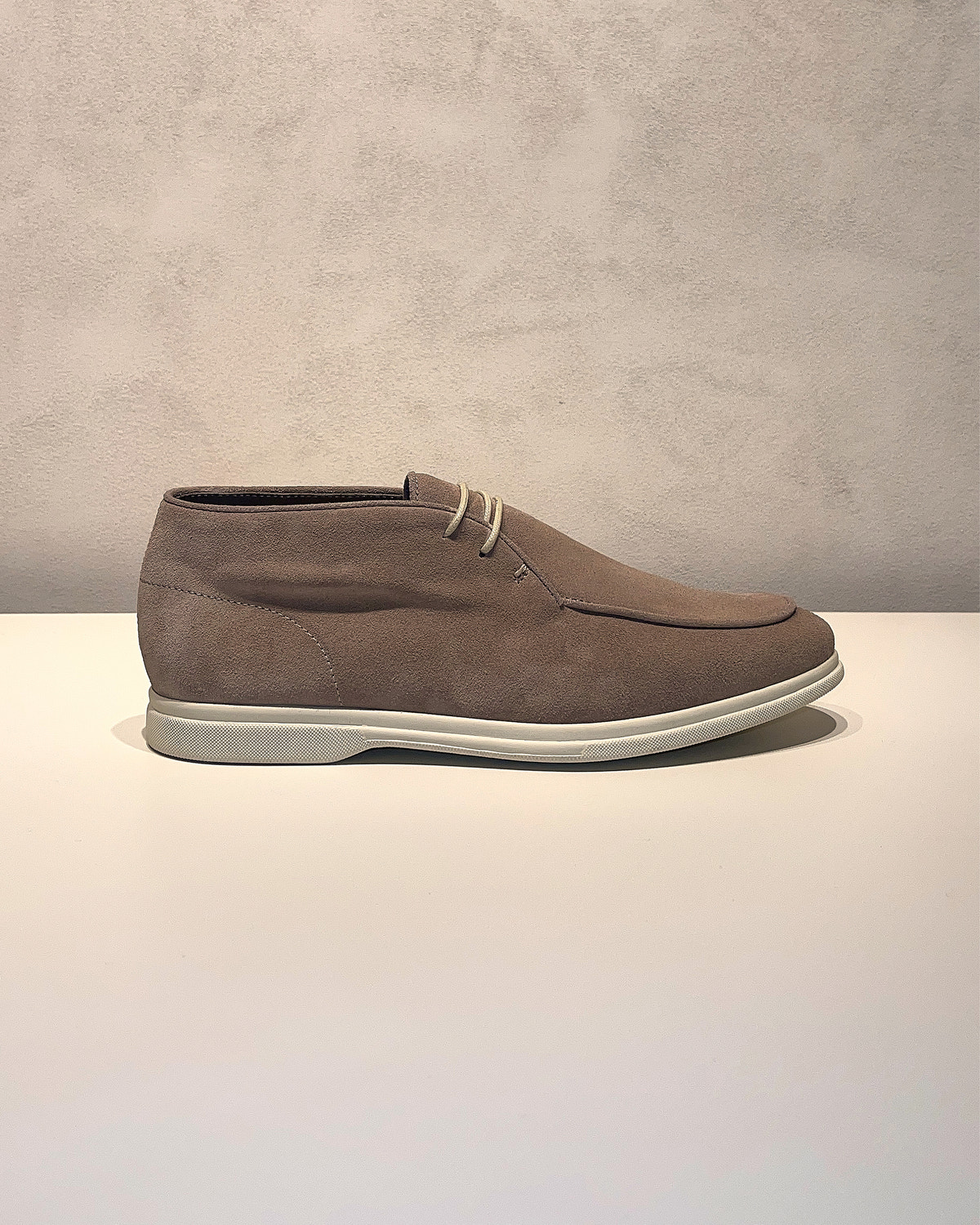 Consiglieri: taupe lace-up shoes with a velvety texture and contrasting sole