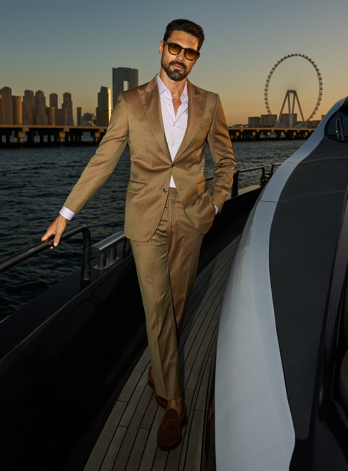 Consiglieri Imperial Grandeur: cognac suit with lustrous lapels and an open-collar white shirt
