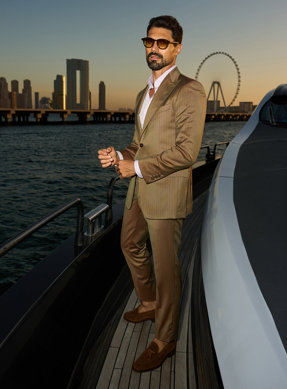 Consiglieri Imperial Grandeur: cognac suit with lustrous lapels and an open-collar white shirt