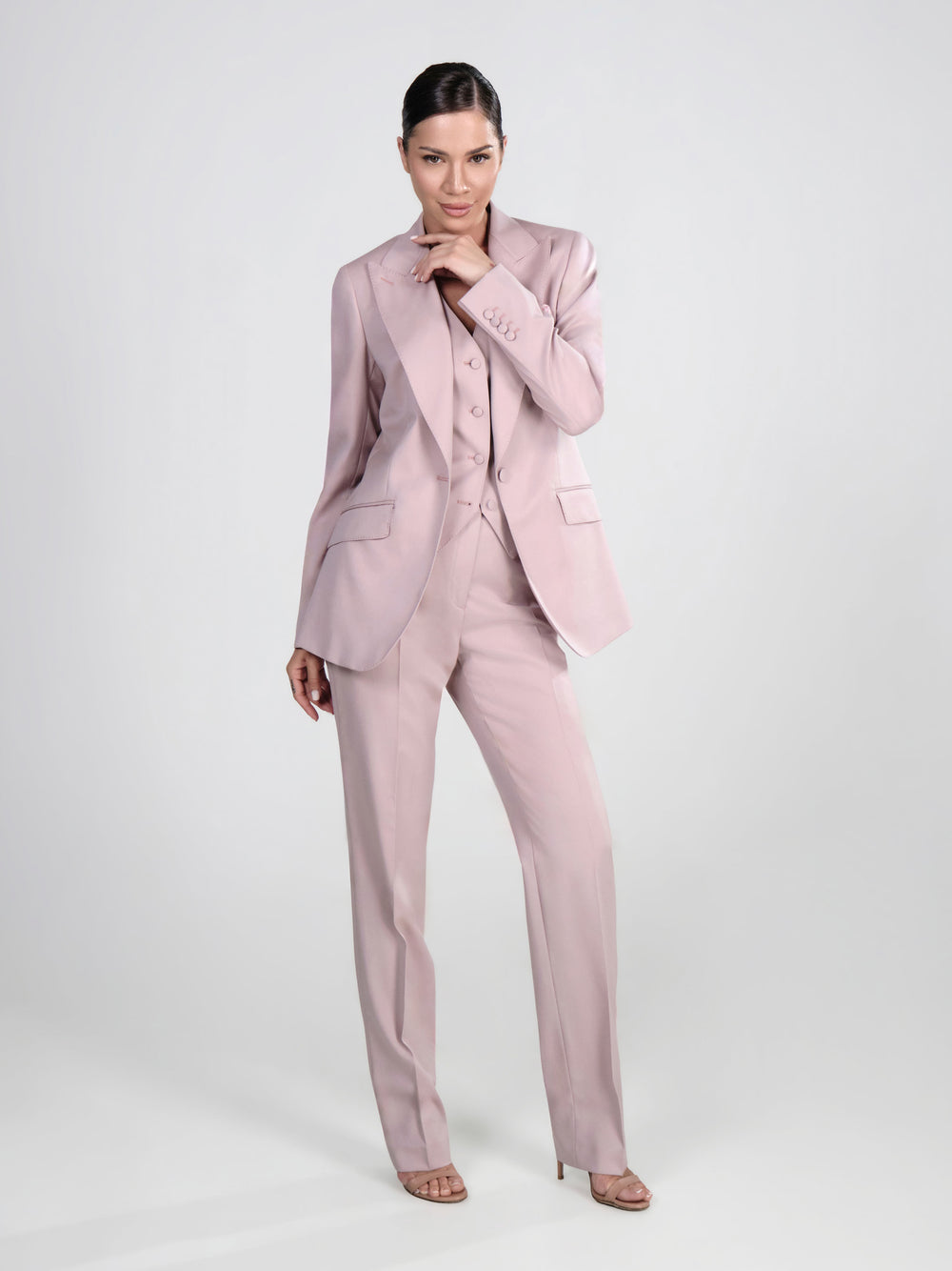 Ethereal Grace Suit Privée