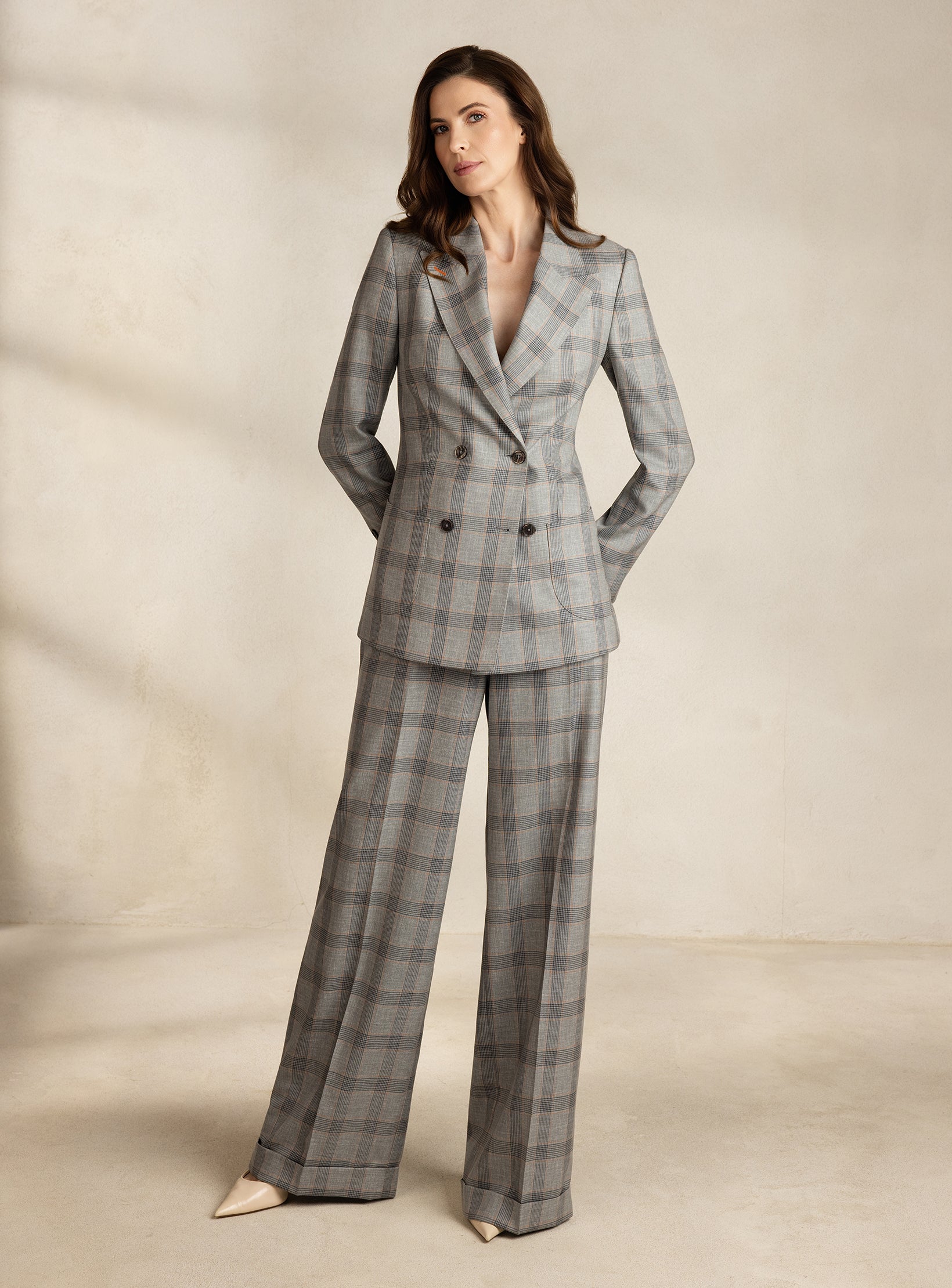 BEAULIEU SUIT
