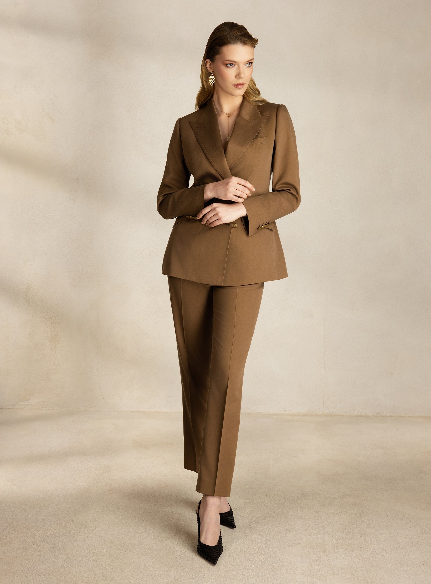 IMPERIAL SUIT