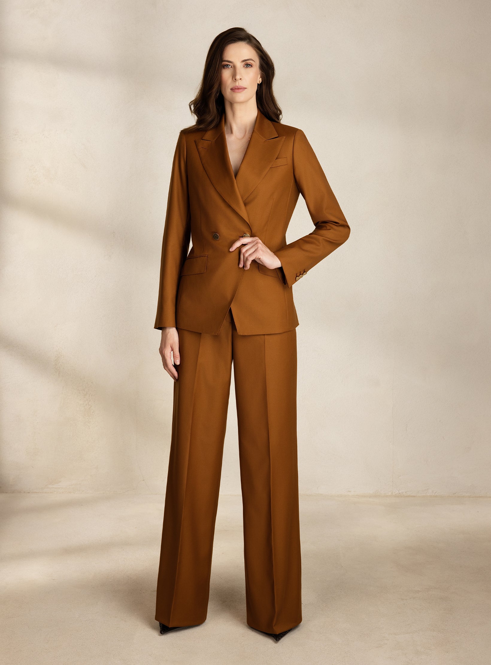 CLUTCH SUIT