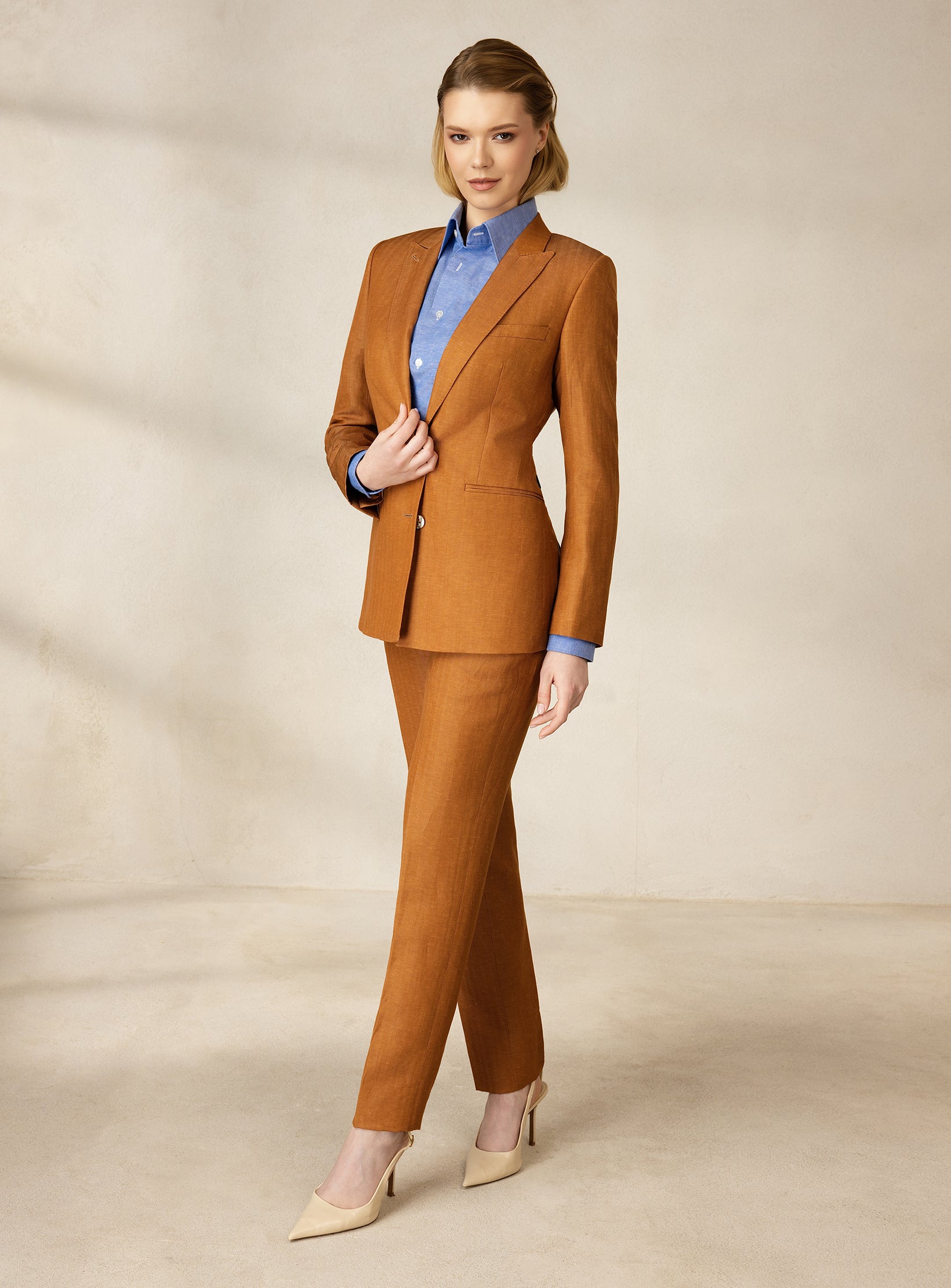 VILLEFRANCHE SUIT