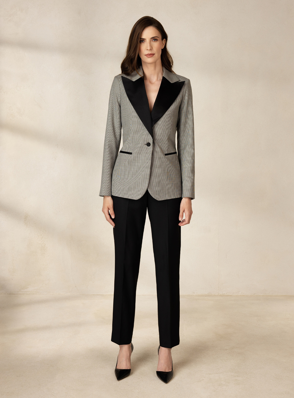 Consiglieri DONNA women's tuxedo with a grey jacket, black lapels and tapered black trousers