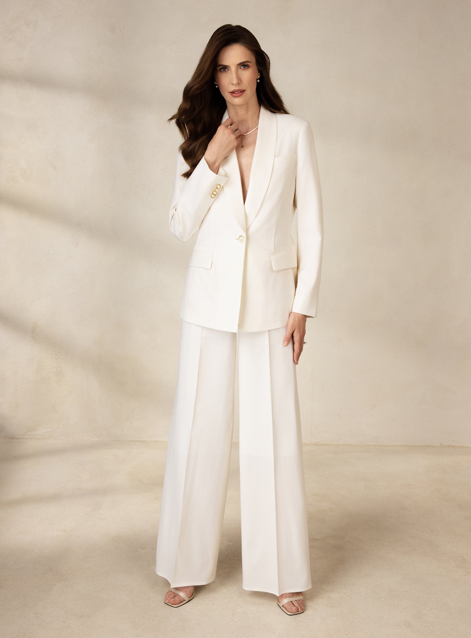 LA CROISETTE IVORY SUIT