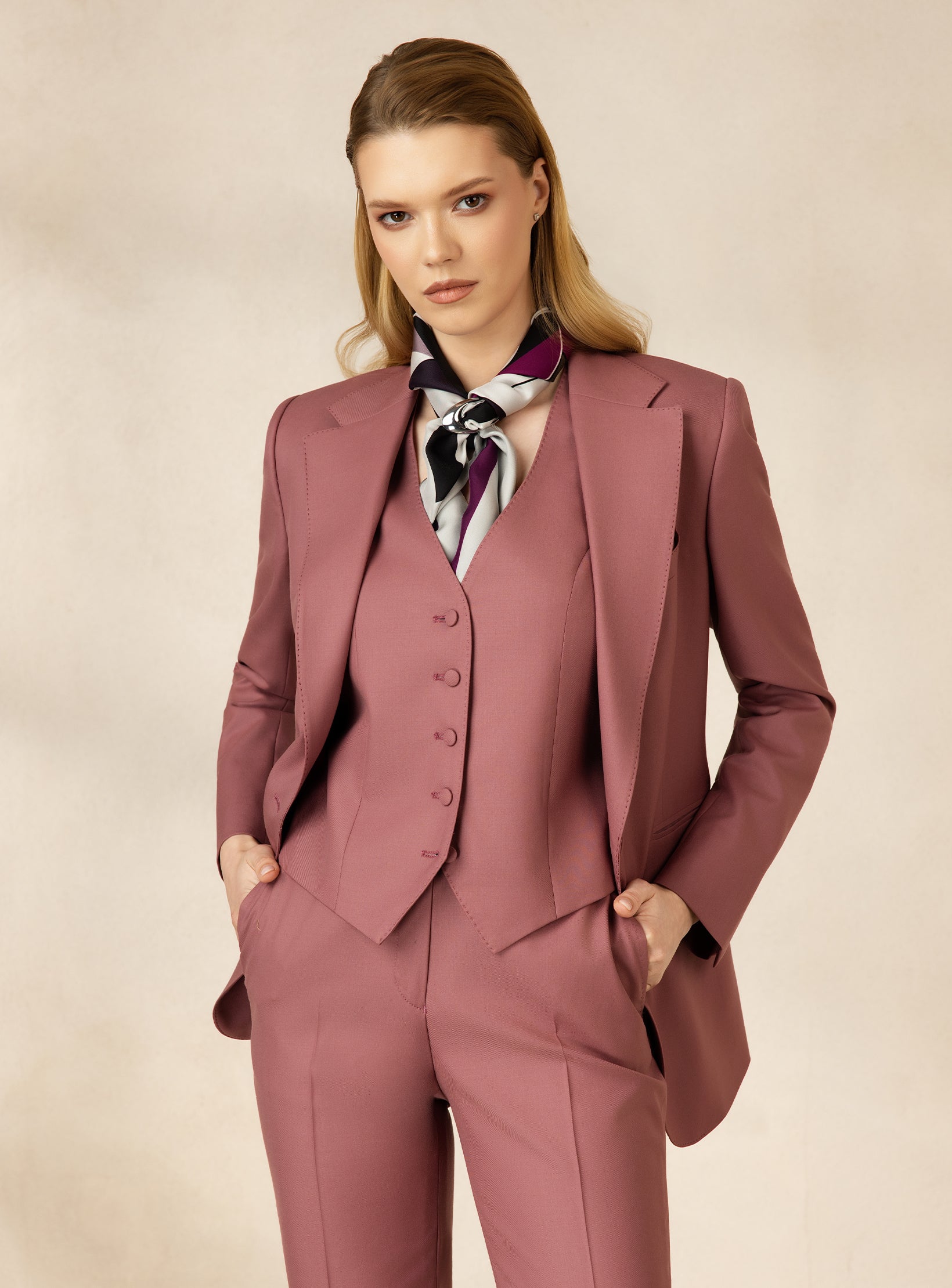 ROQUEBRUNE SUIT