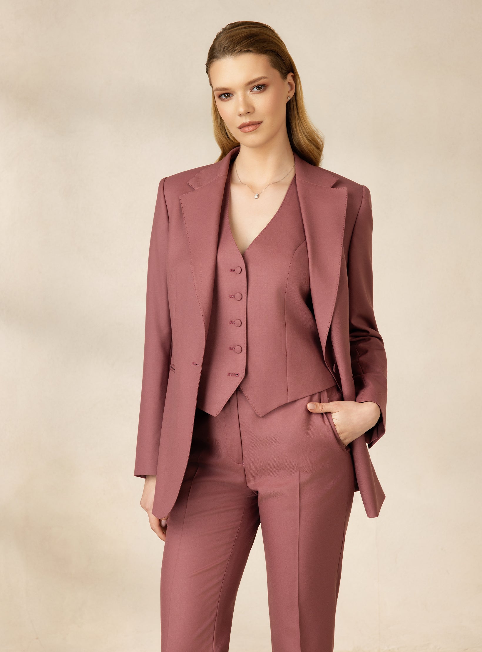 ROQUEBRUNE SUIT