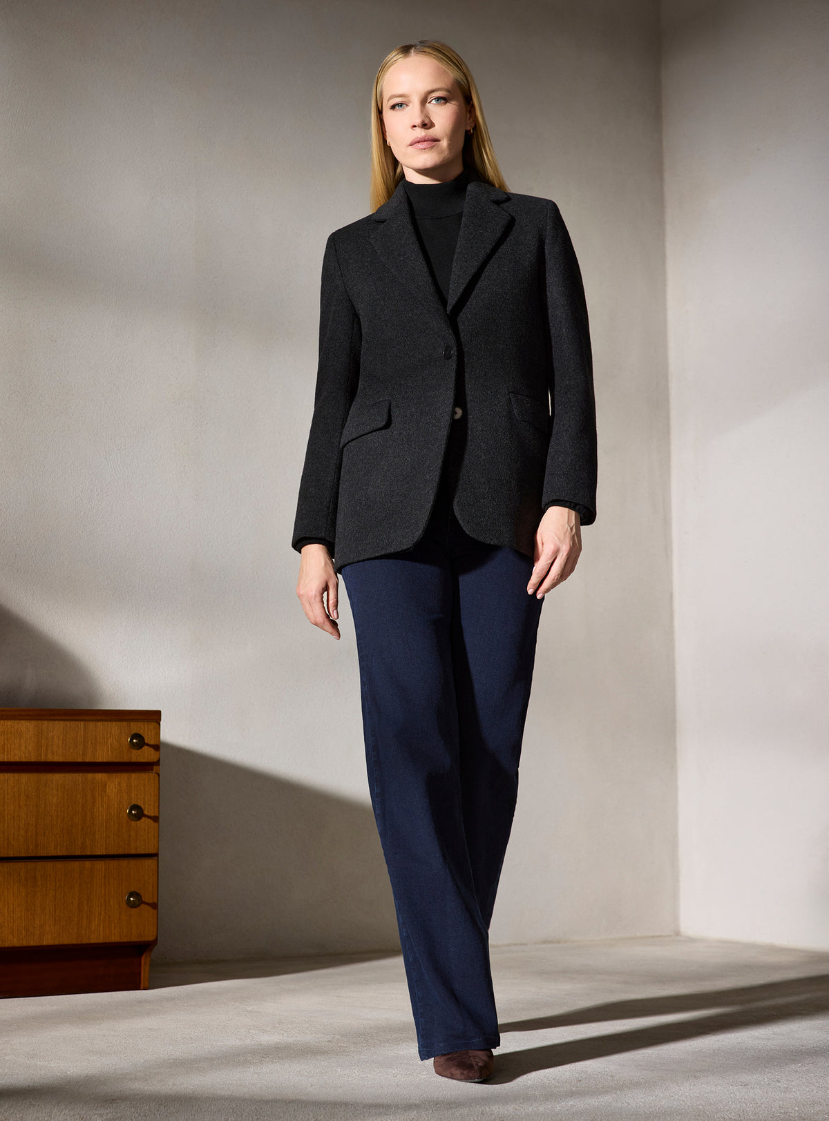 THE HELEN BLAZER