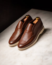 Consiglieri: brown mid-top loafers with a contrasting sole