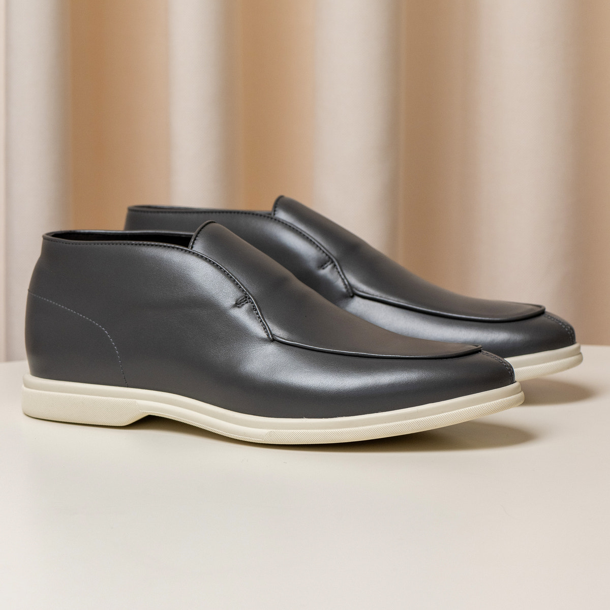 Consiglieri: dark grey mid-top loafers with a smooth finish