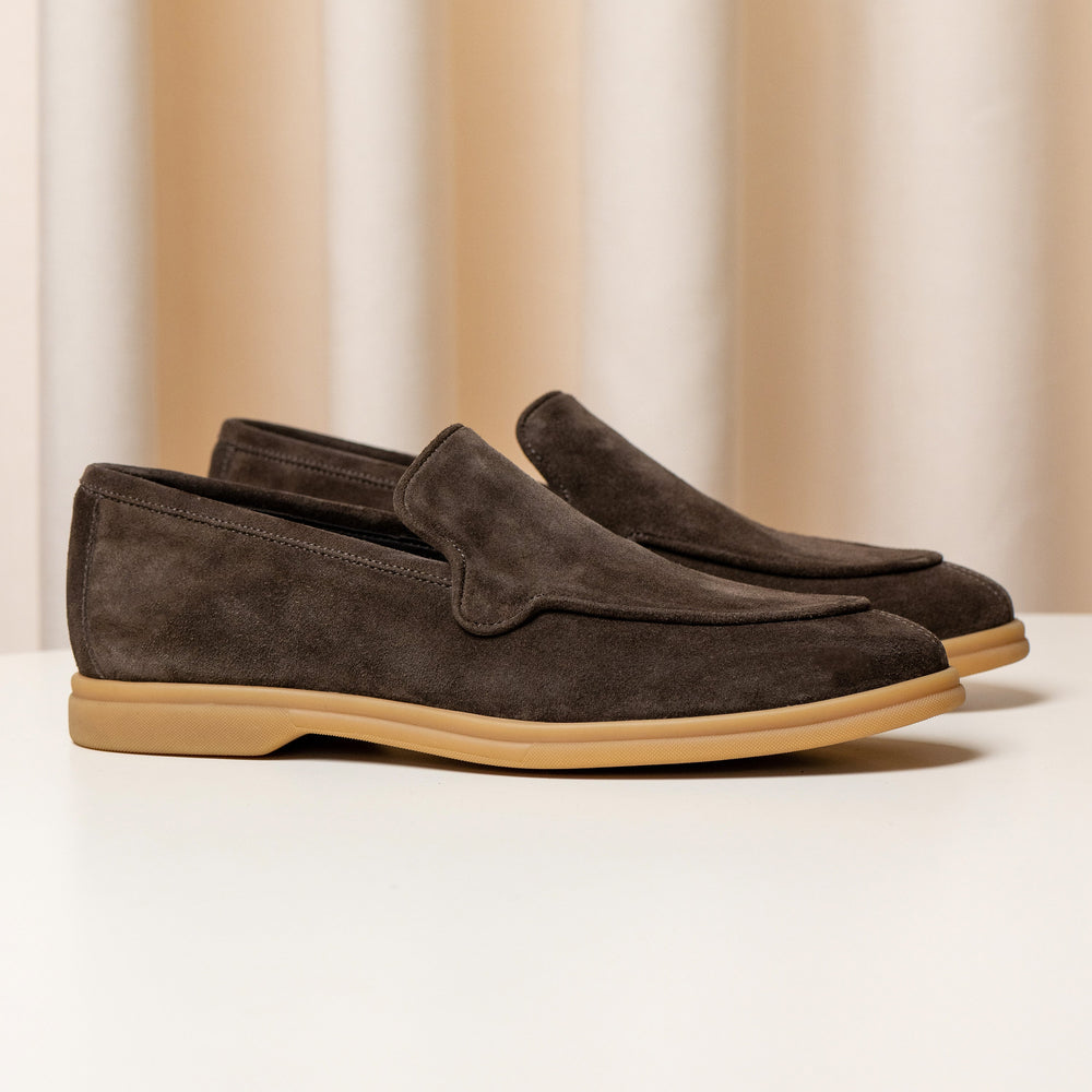 Consiglieri: chocolate brown loafers with a velvety texture and caramel sole