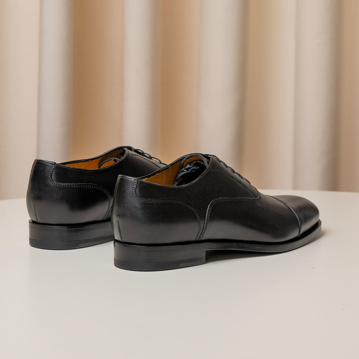 Consiglieri: heel and black finish of the Oxford shoes
