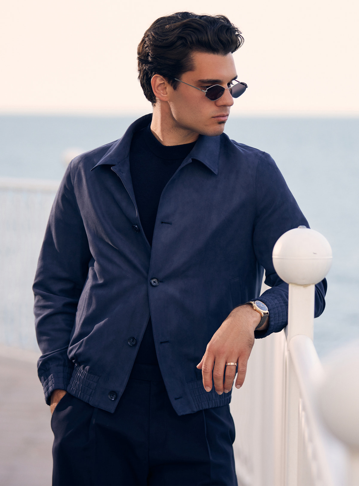 Navy Consiglieri jacket with a shirt collar, styled with a dark T-shirt and trousers