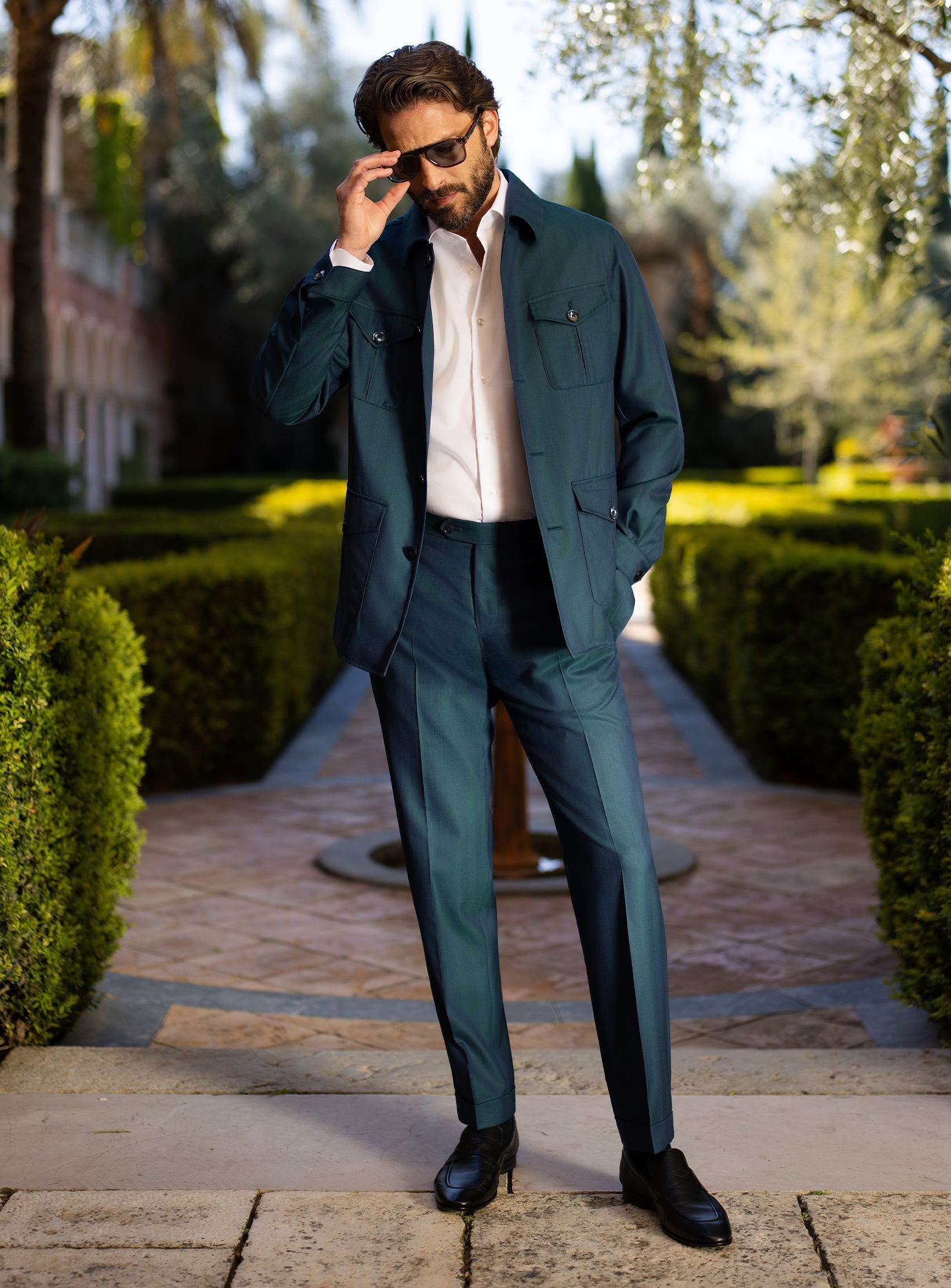 Villeneuve suit