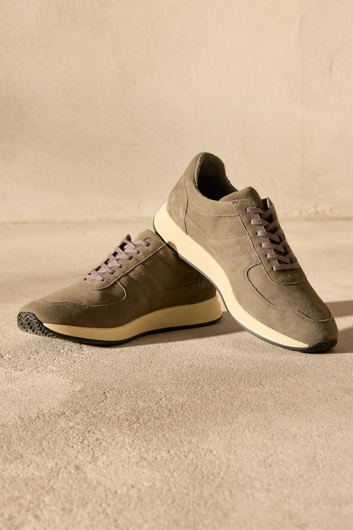 The Taupe Runner