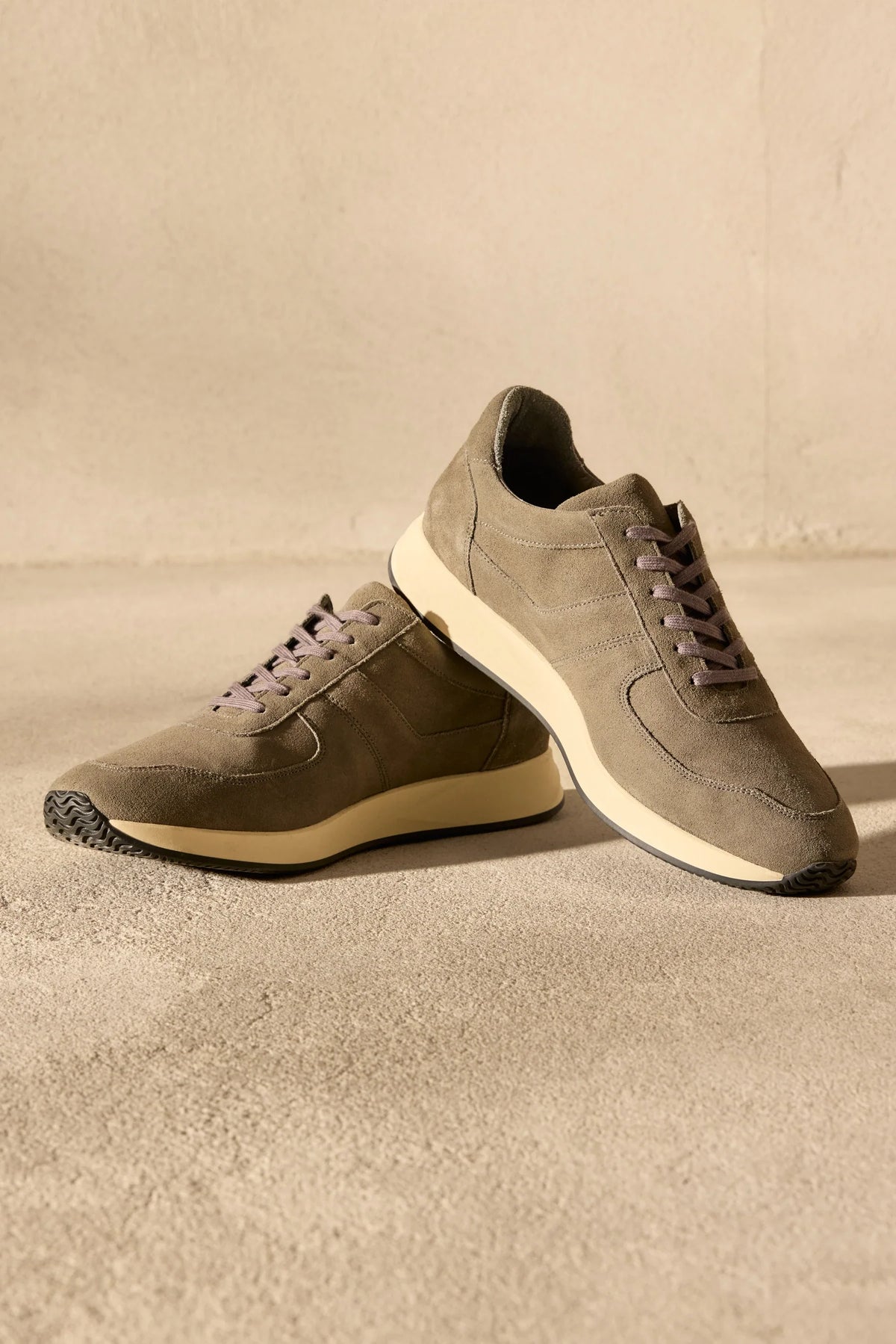 The Taupe Runner