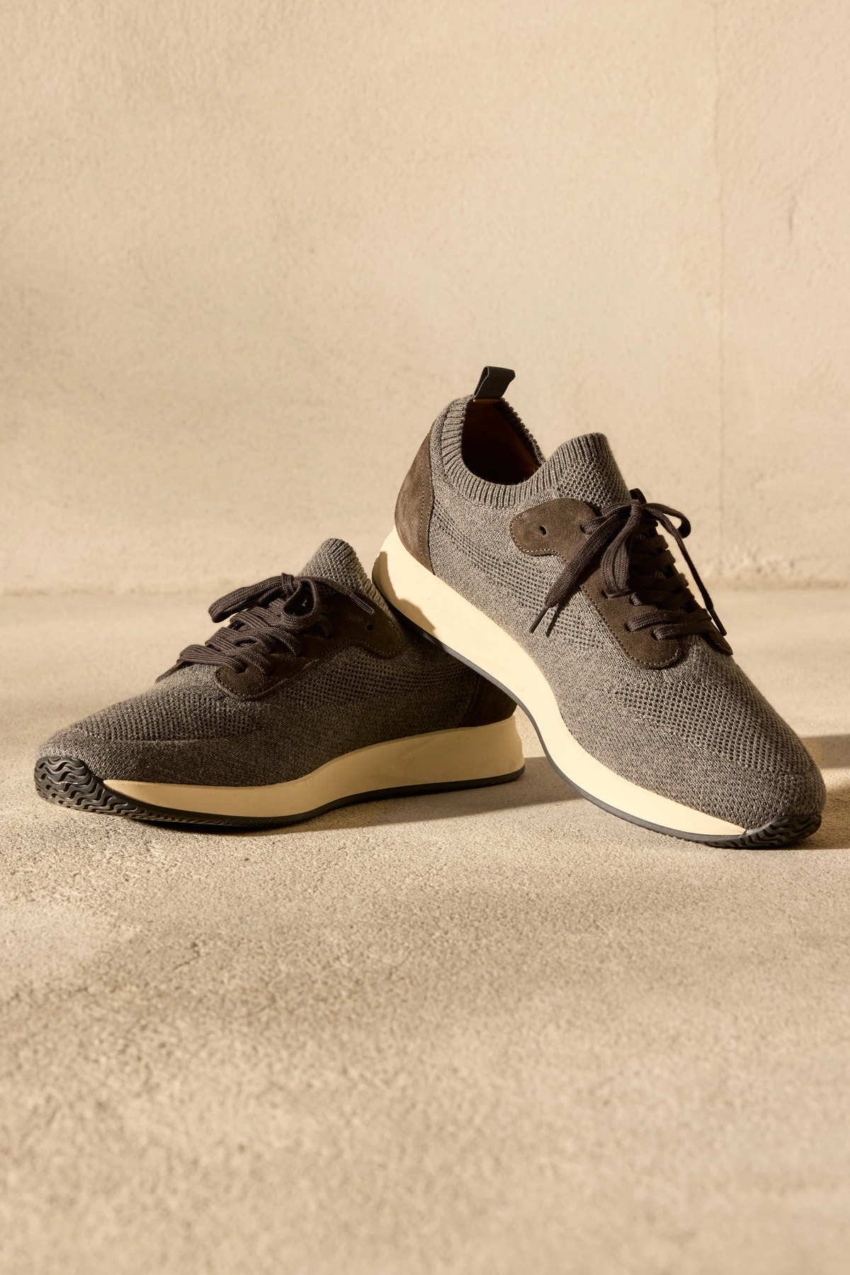 The Graphite Knit Runner