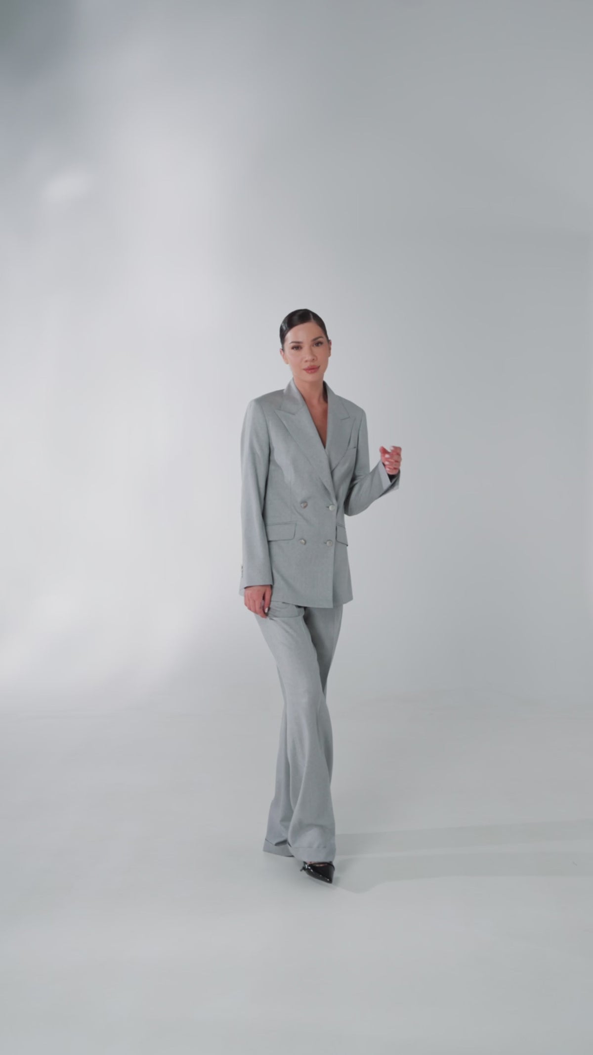 Women’s light grey suit with wide-leg trousers