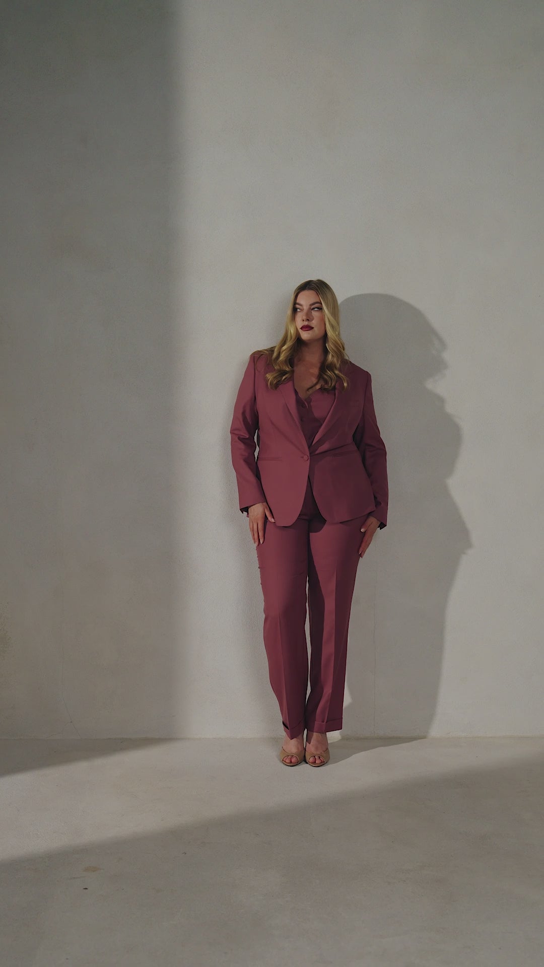 Burgundy Consiglieri The Vendôme Suit women's ensemble with a blazer and straight trousers