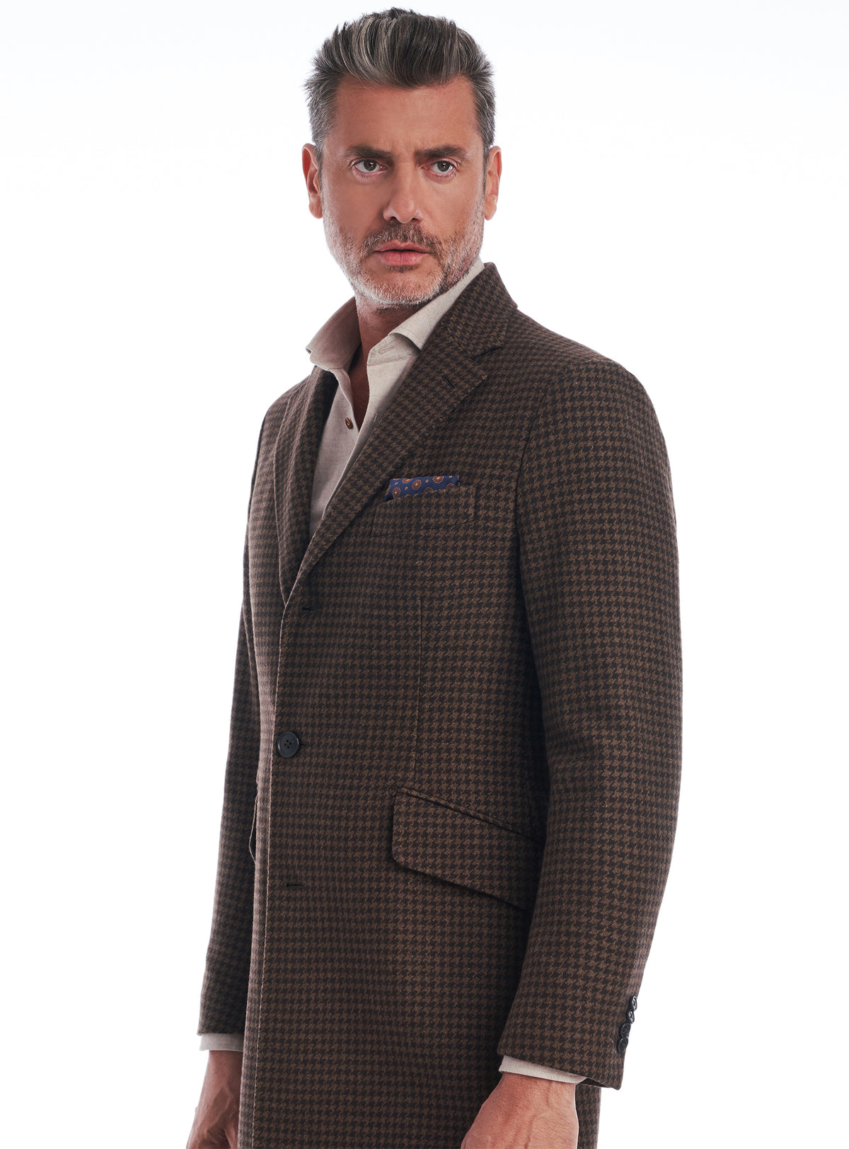 Consiglieri Notting Hill: brown overcoat with small checks and lapels