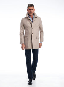 Consiglieri Cannes: light taupe overcoat with a raised collar and straight silhouette