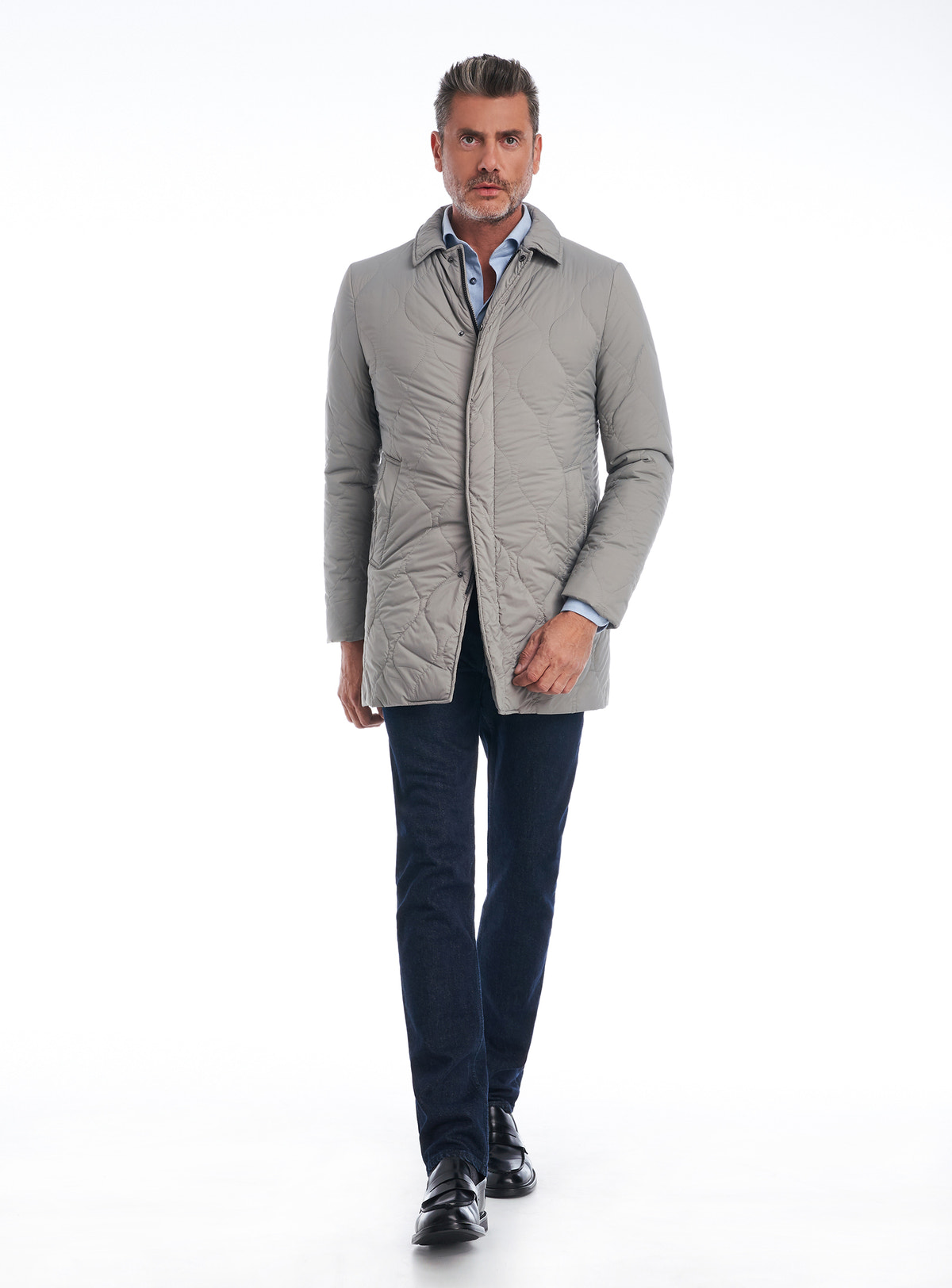 Consiglieri Berna: light grey quilted jacket with a shirt collar
