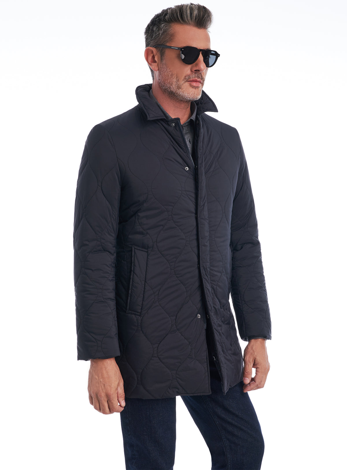 Consiglieri Antwerp: dark navy jacket with subtle quilting